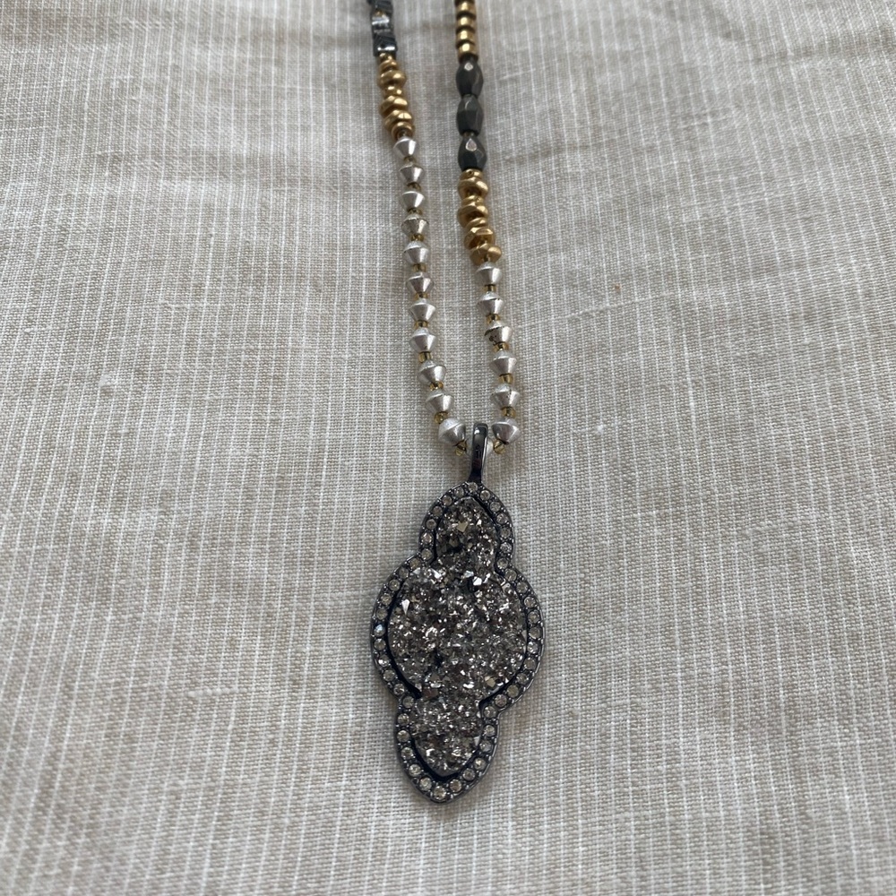 stella & Dot Relic Pendant